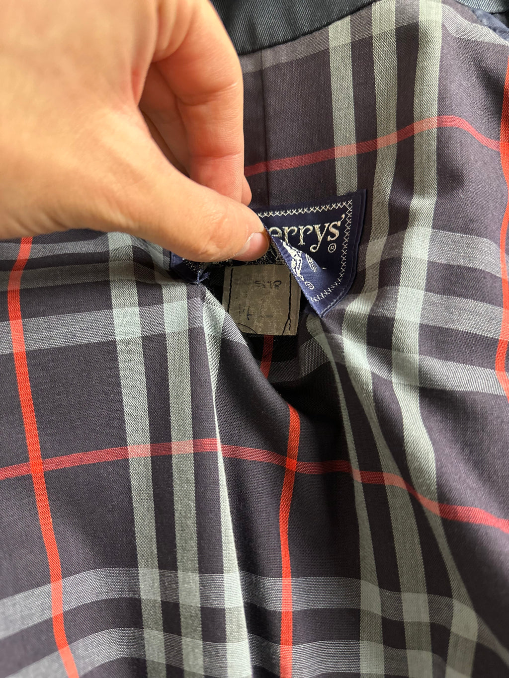 Burberrys Trenchcoat (14/L)