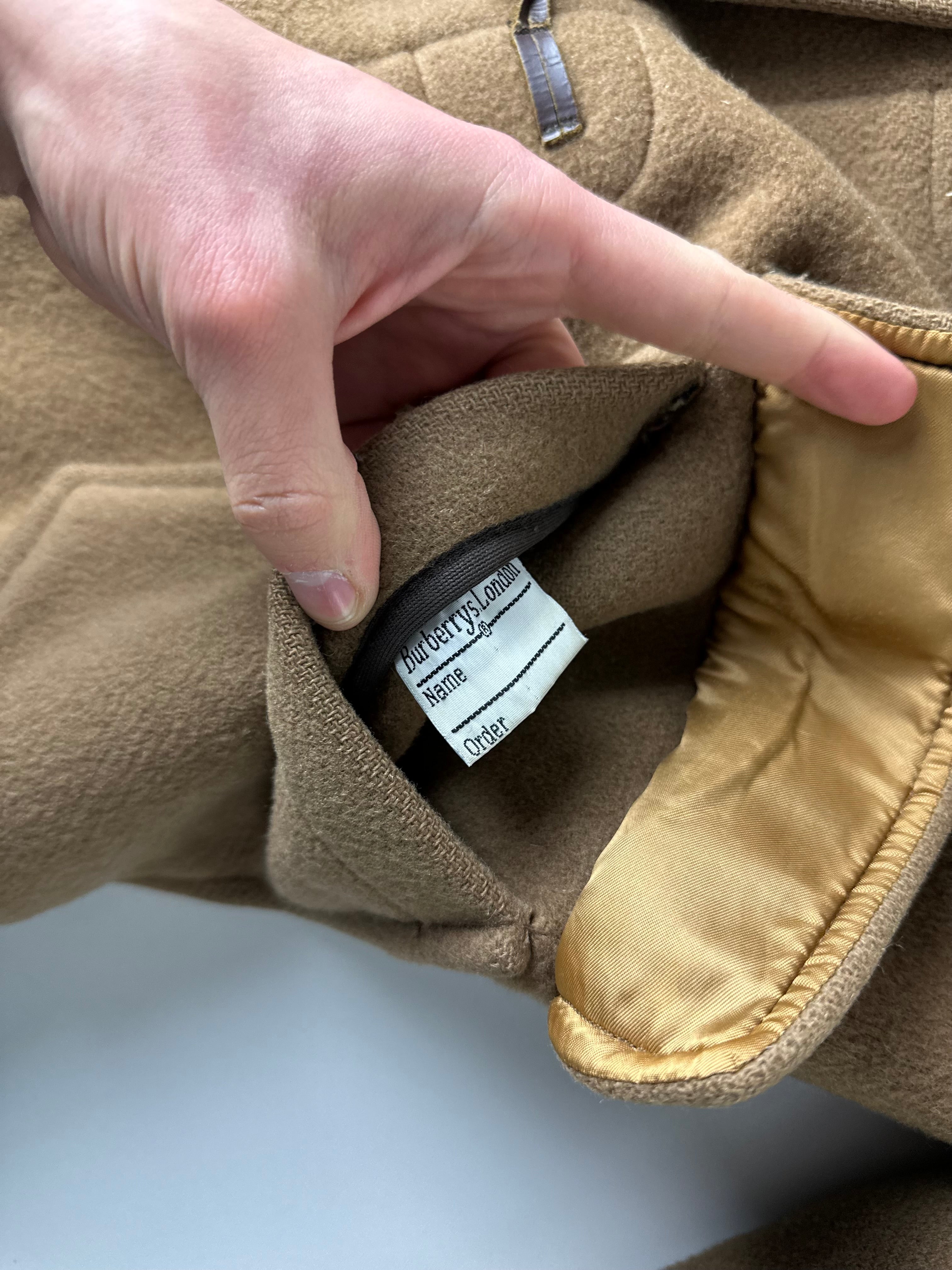 Burberrys Coat (52/L)