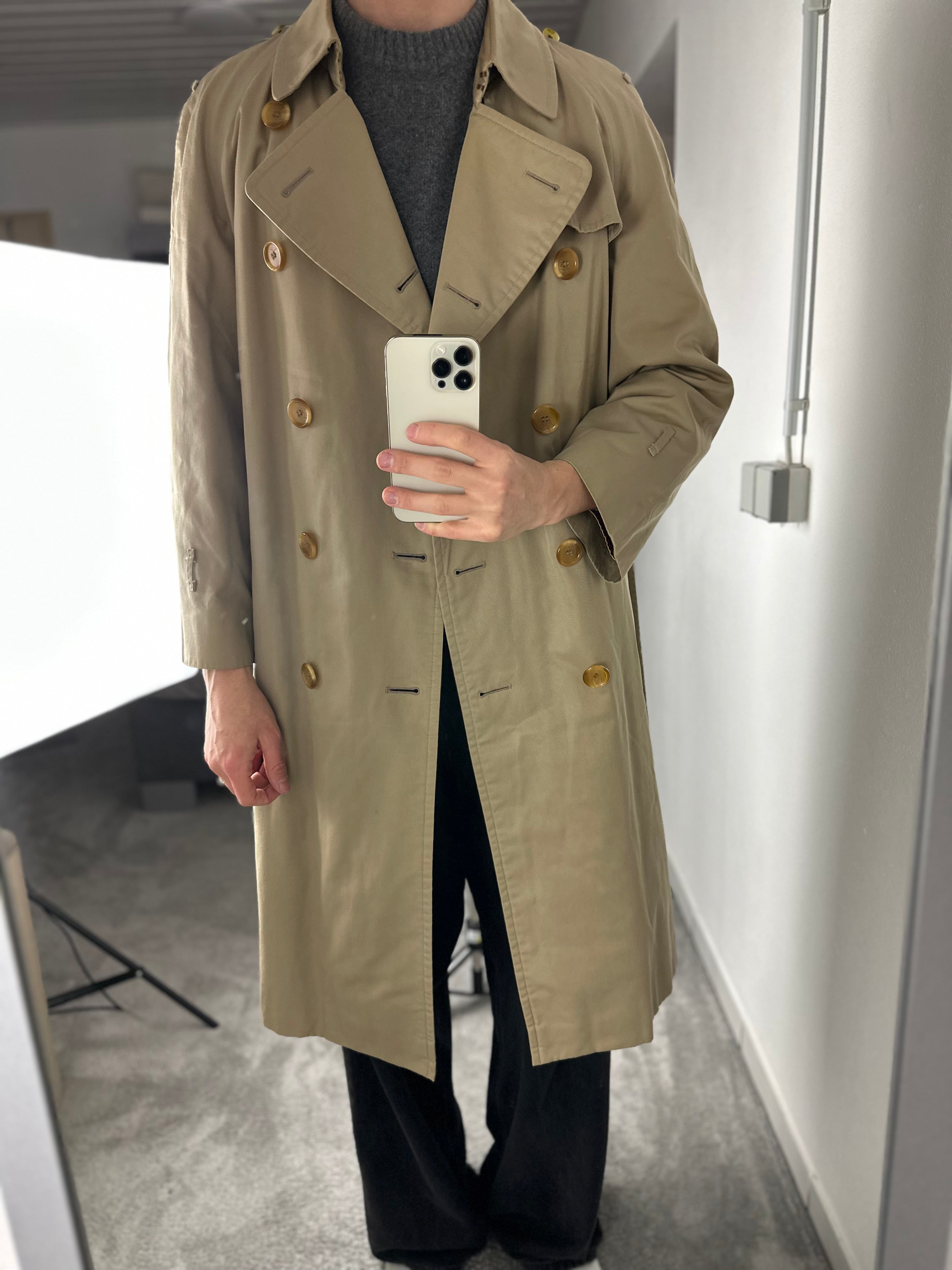 Burberrys Trenchcoat (48/M) including Inlet