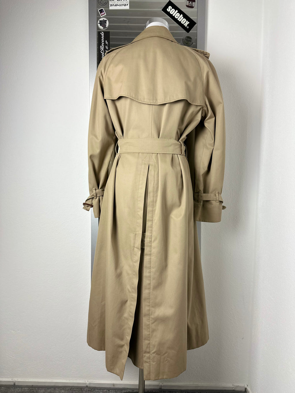 Burberrys Trenchcoat (12/M)