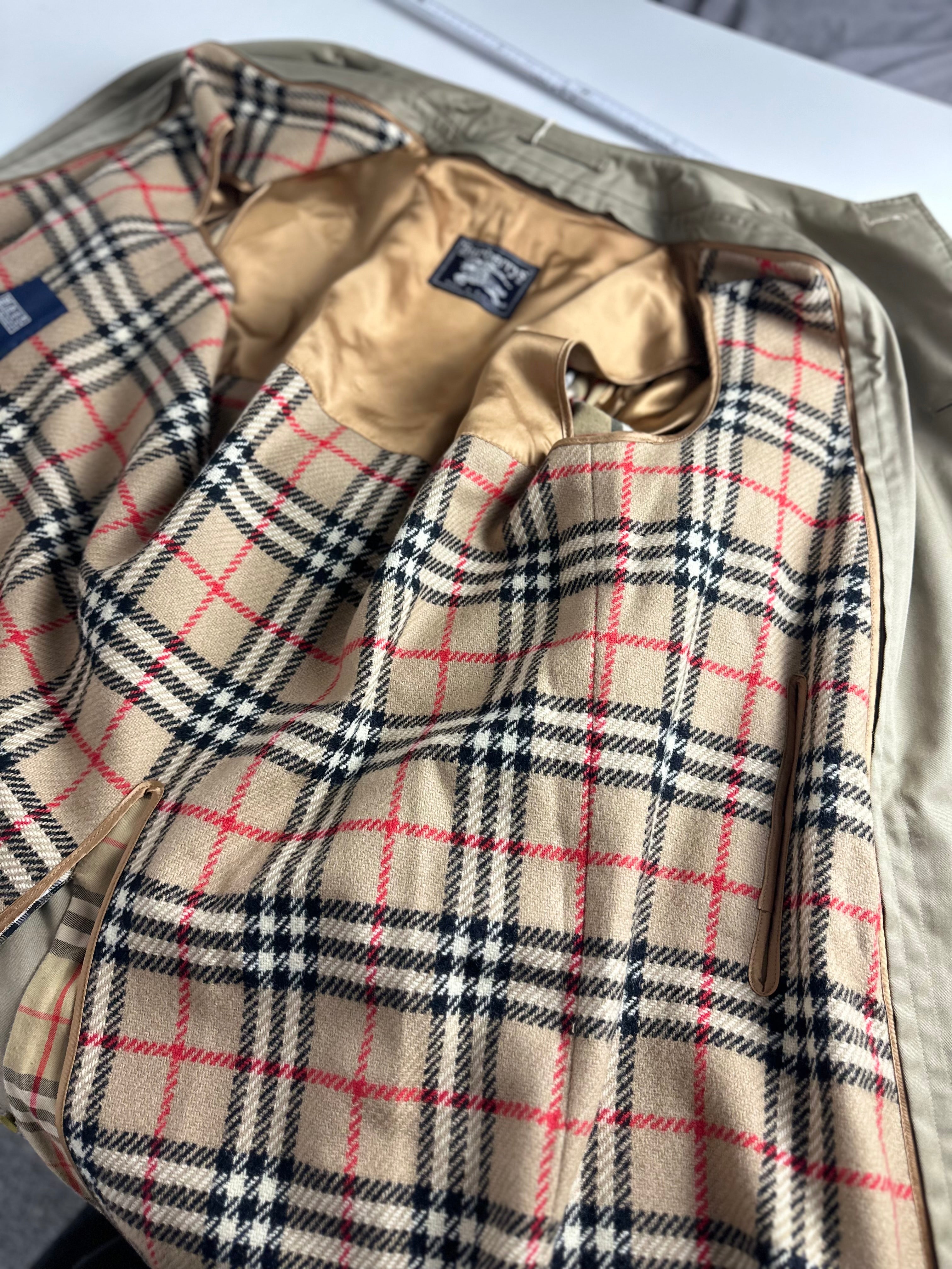 Burberrys Carcoat (50/L) including Inlet