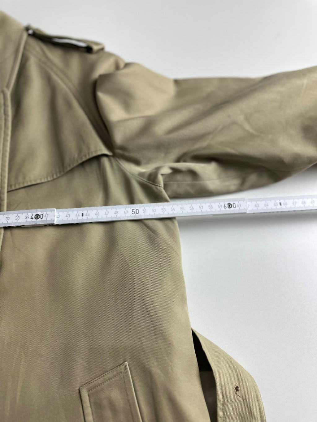 Burberrys Trenchcoat (12/M) including Inlet