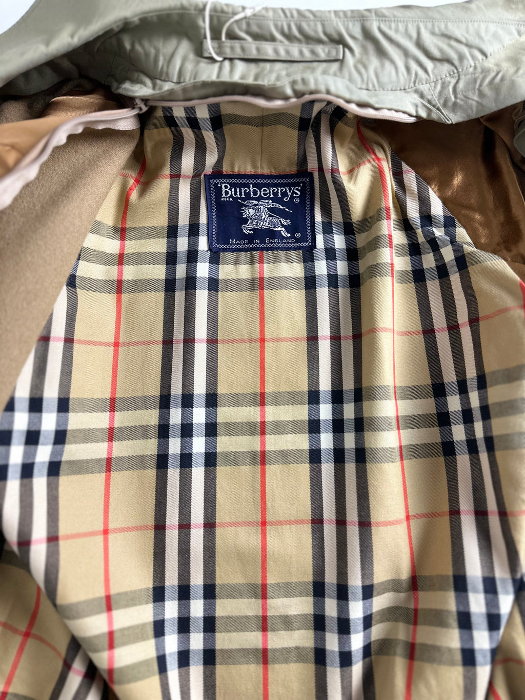 Burberrys Carcoat (46/S) including Inlet