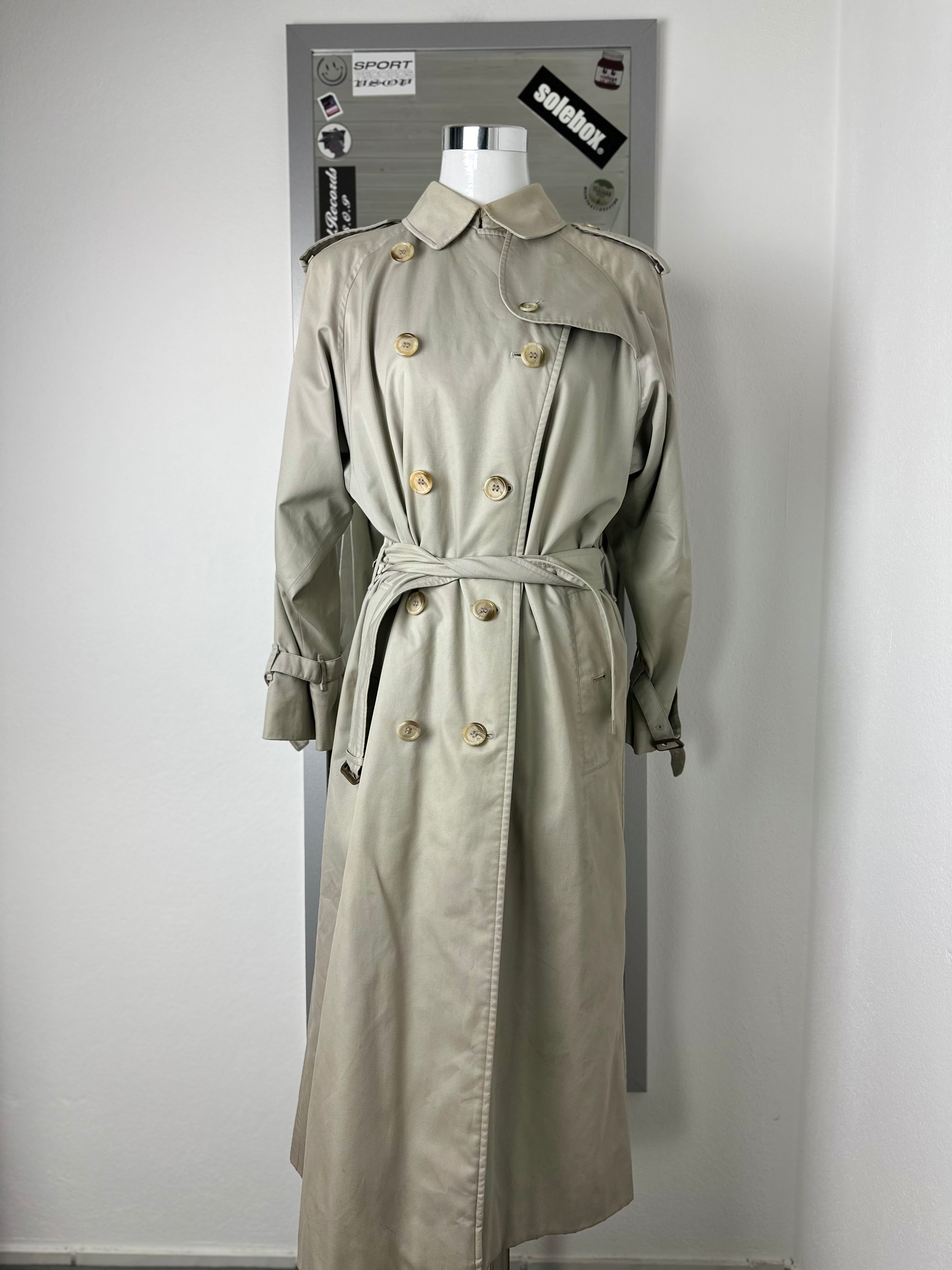 Burberrys Trenchcoat (12/M)