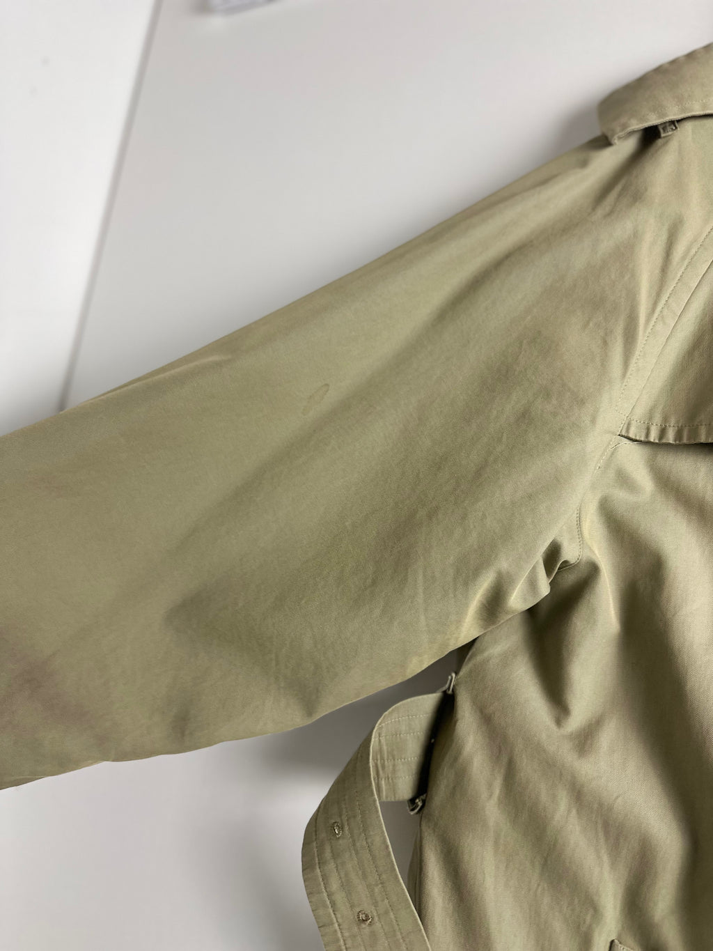 Burberrys Trenchcoat (48/M) including Inlet