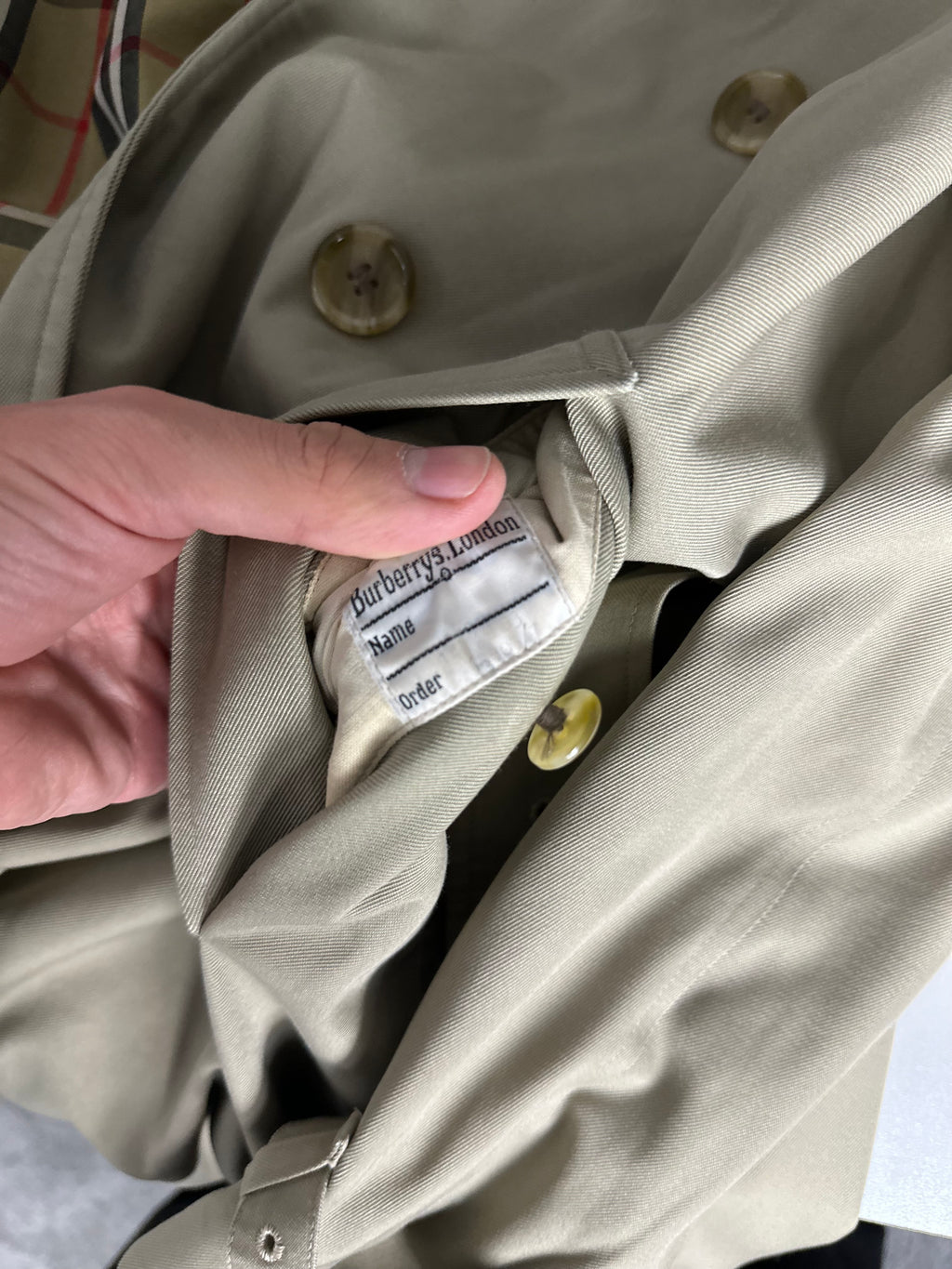Burberrys Trenchcoat (14/L)