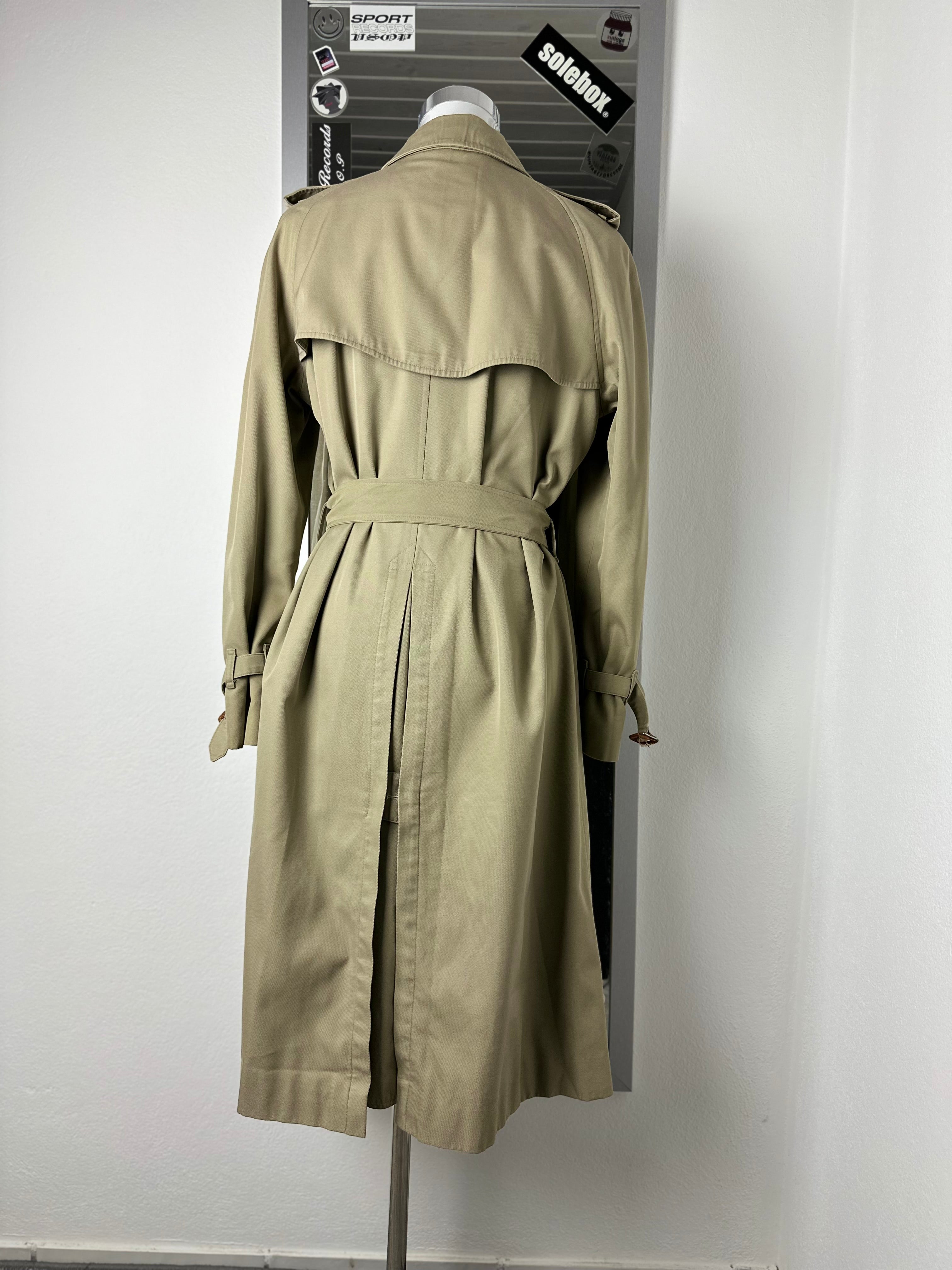Burberrys Trenchcoat (14/L)