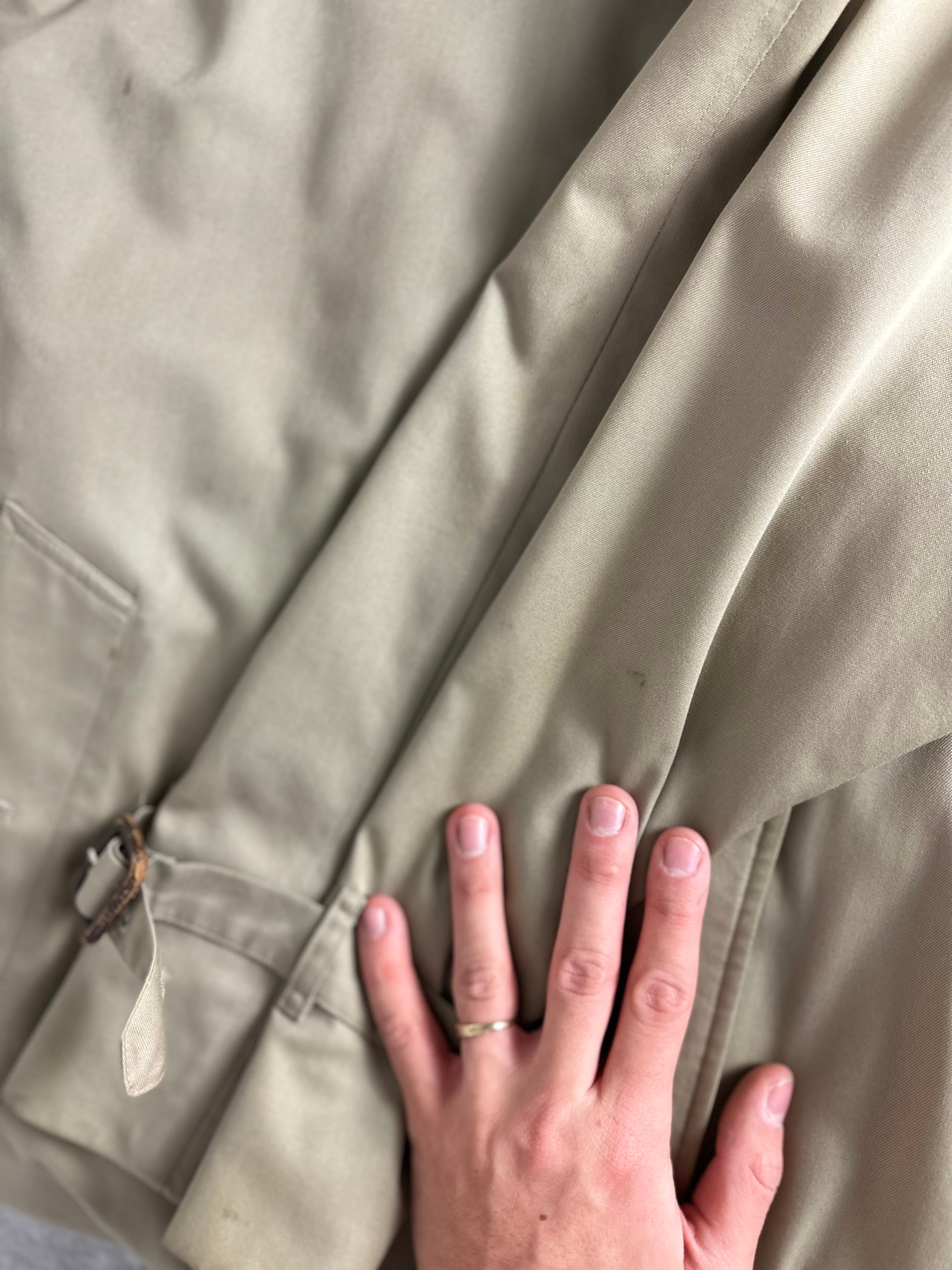 Burberrys Trenchcoat (12/M) including Inlet