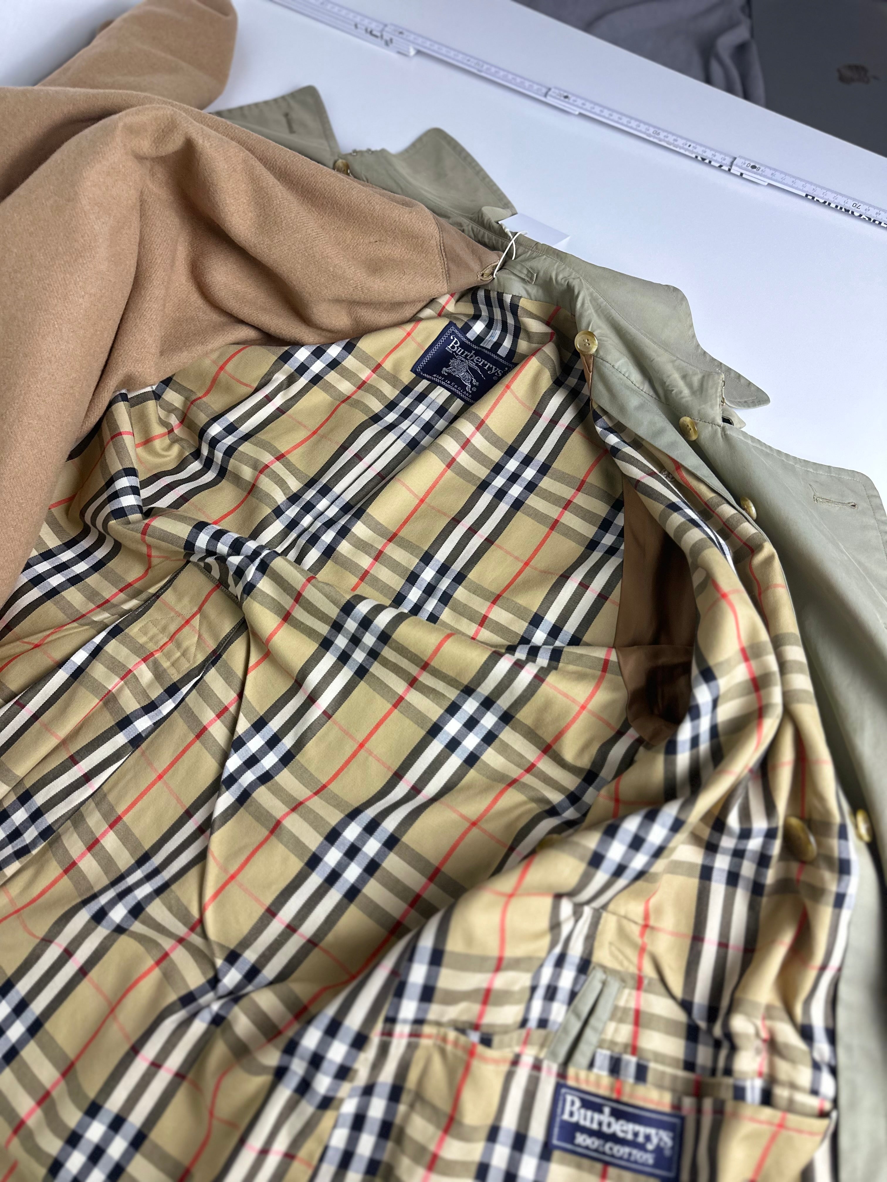 Burberrys Trenchcoat (48/M) including Inlet