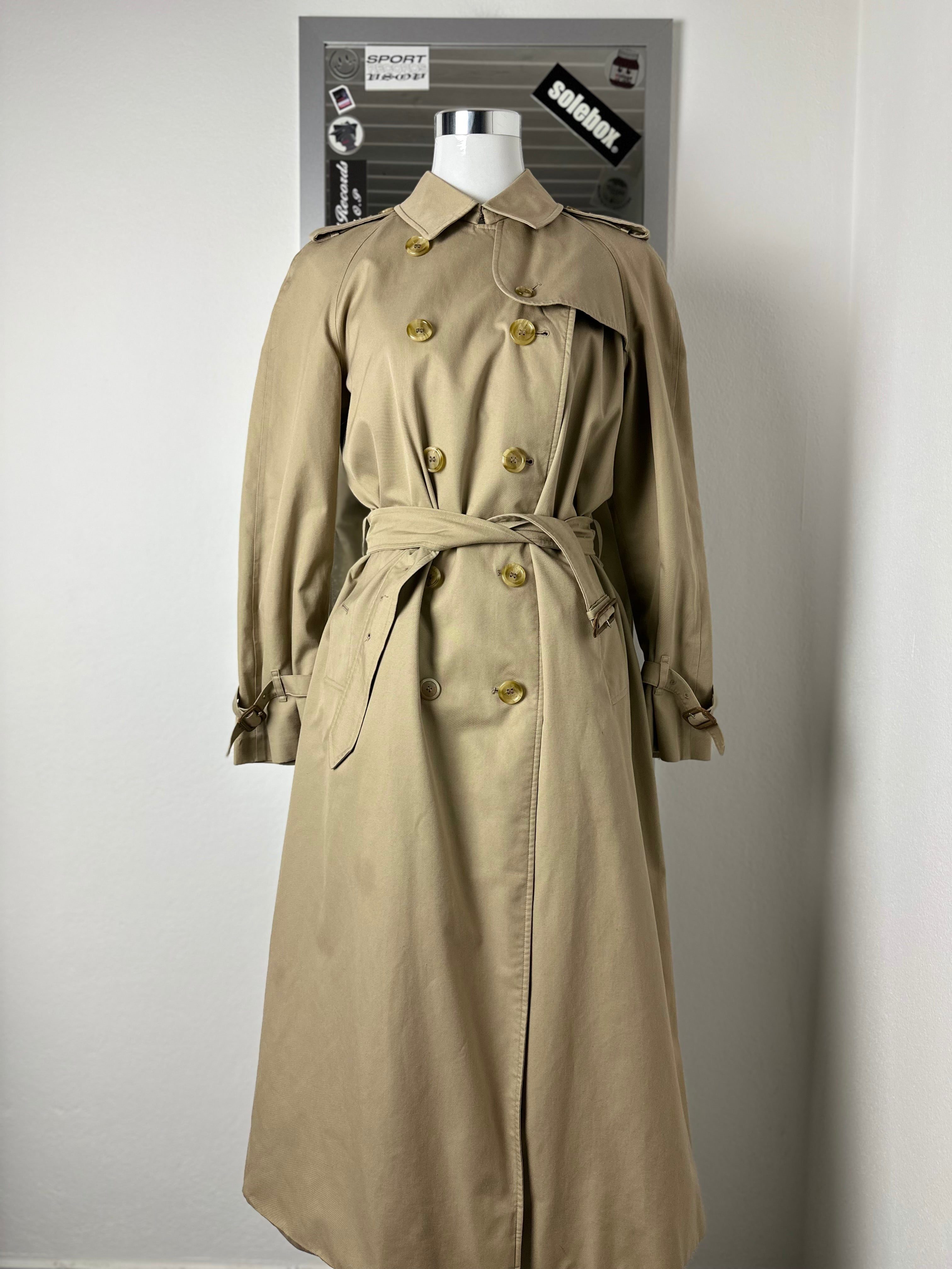 Burberrys Trenchcoat (12/M)