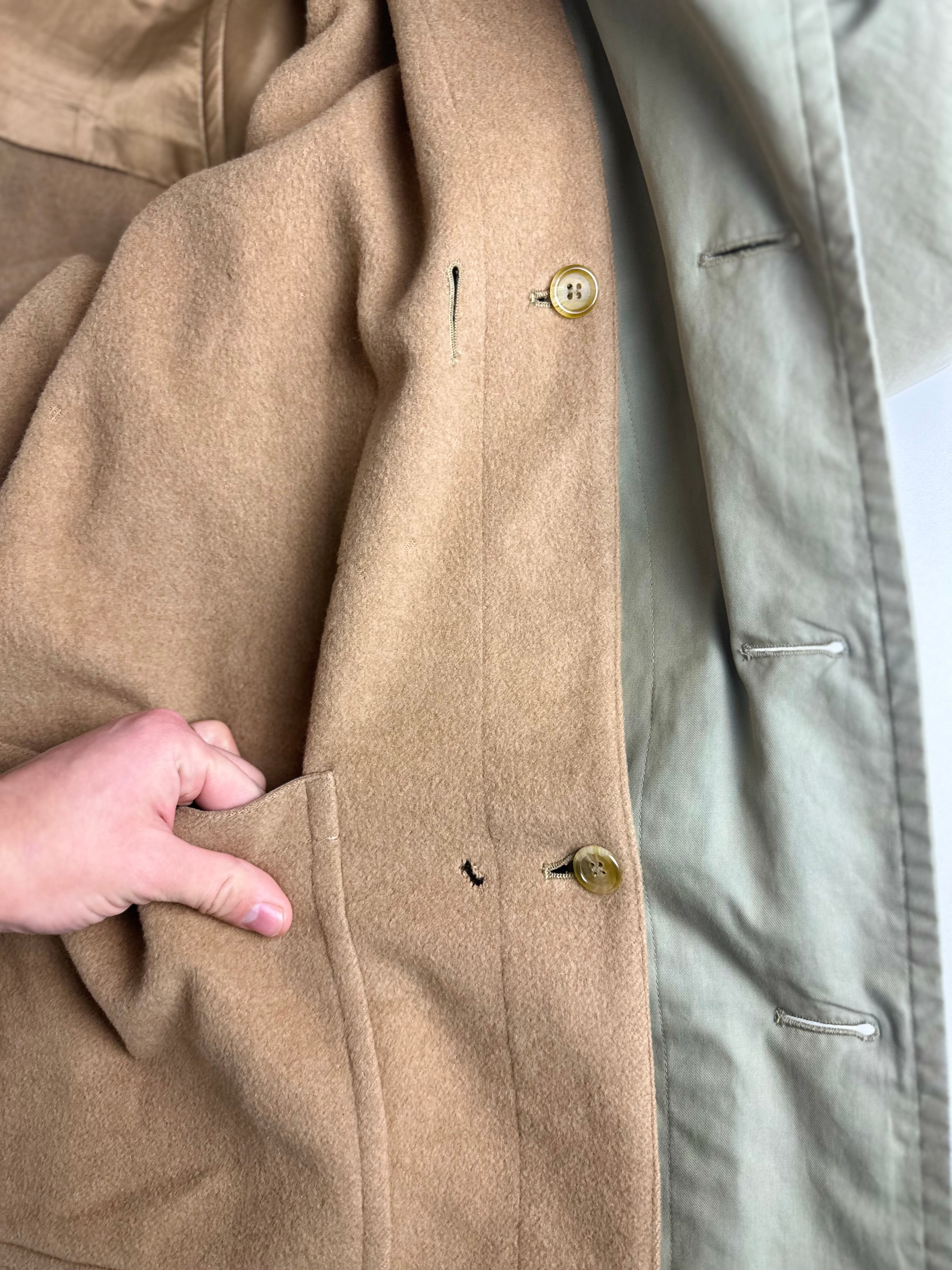 Burberrys Trenchcoat (48/M) including Inlet