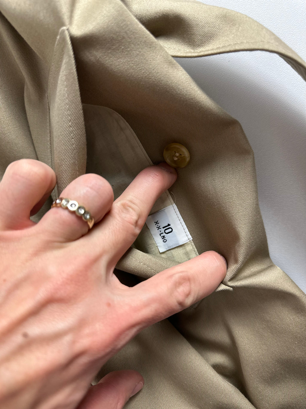 Burberrys Trenchcoat (10/S)