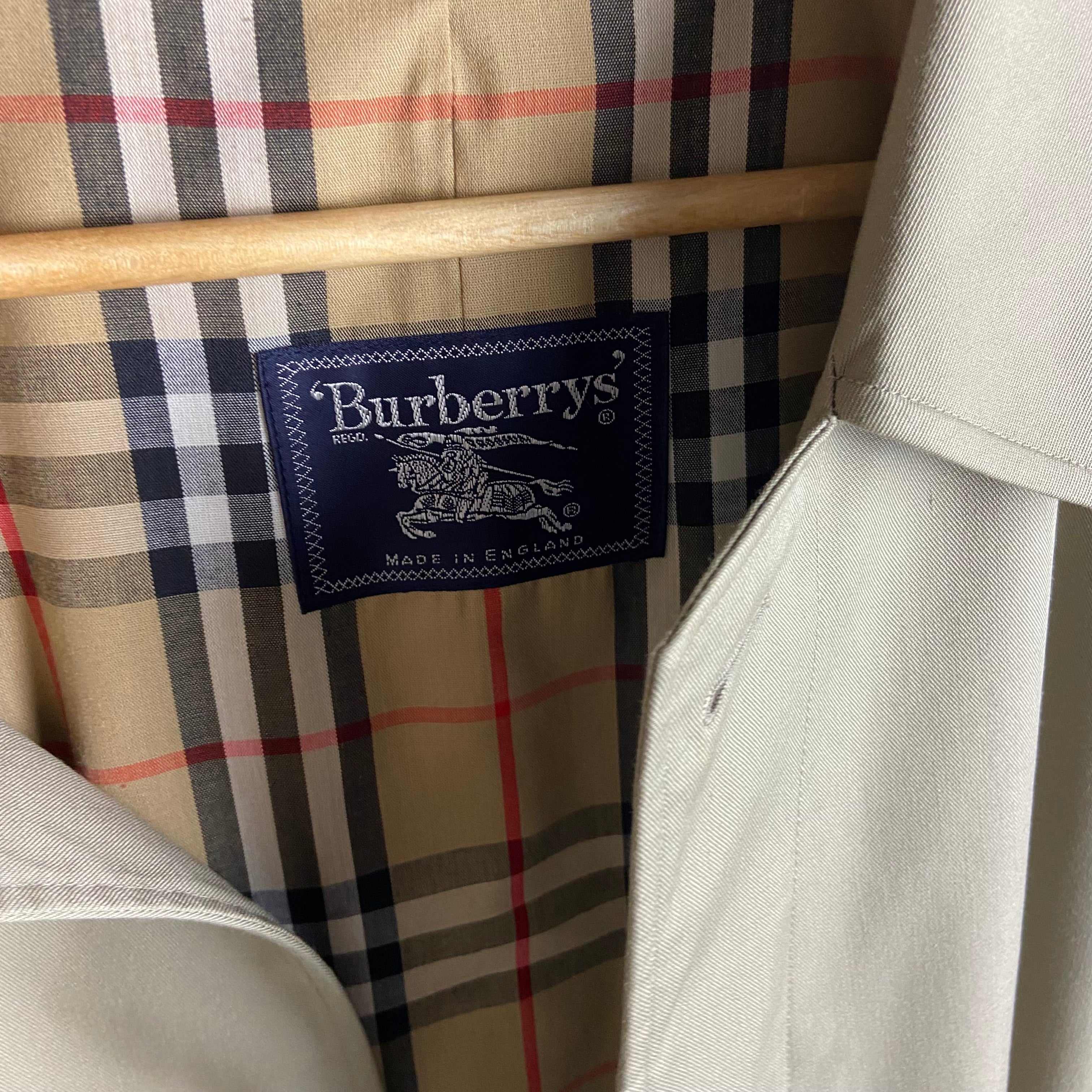 Burberry Trenchcoat Size M