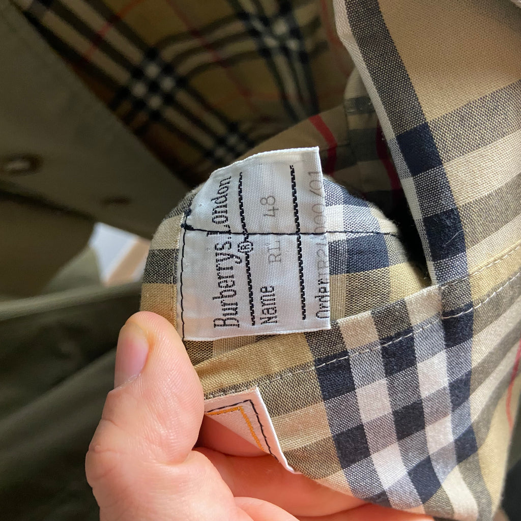 Burberry Trenchcoat Size M