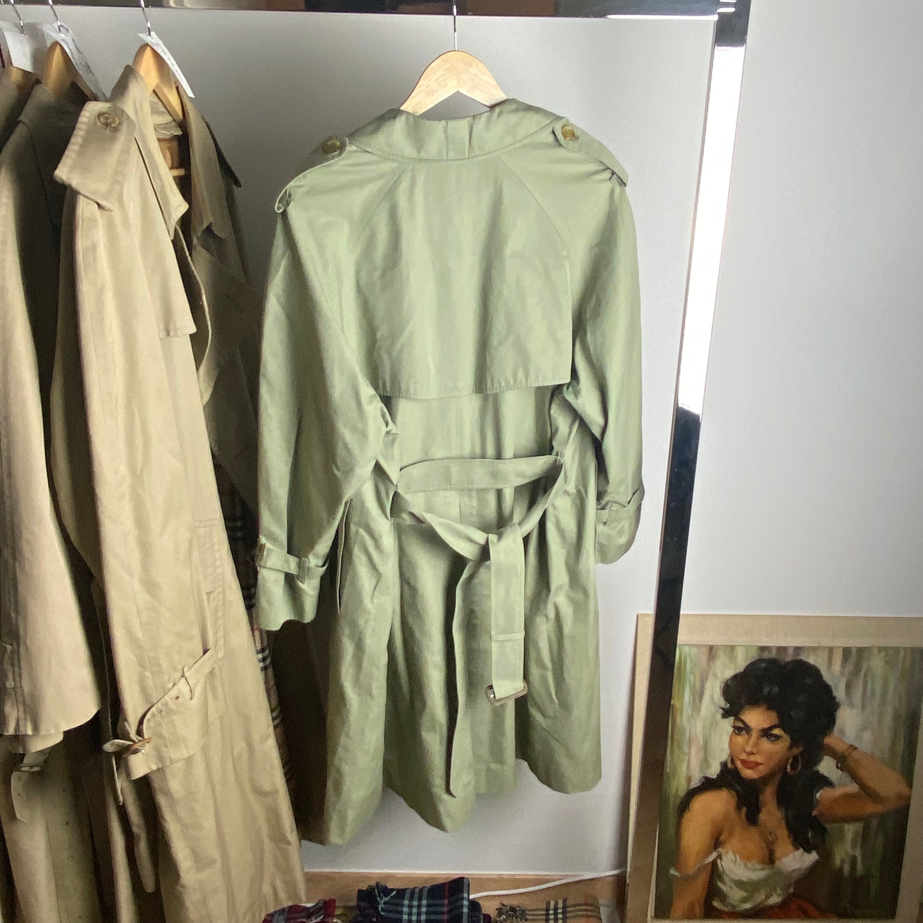 Burberry Trenchcoat Size L