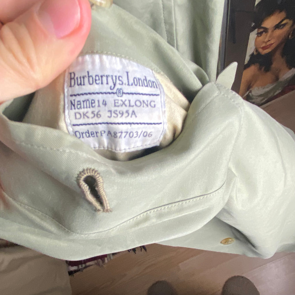 Burberry Trenchcoat Size L