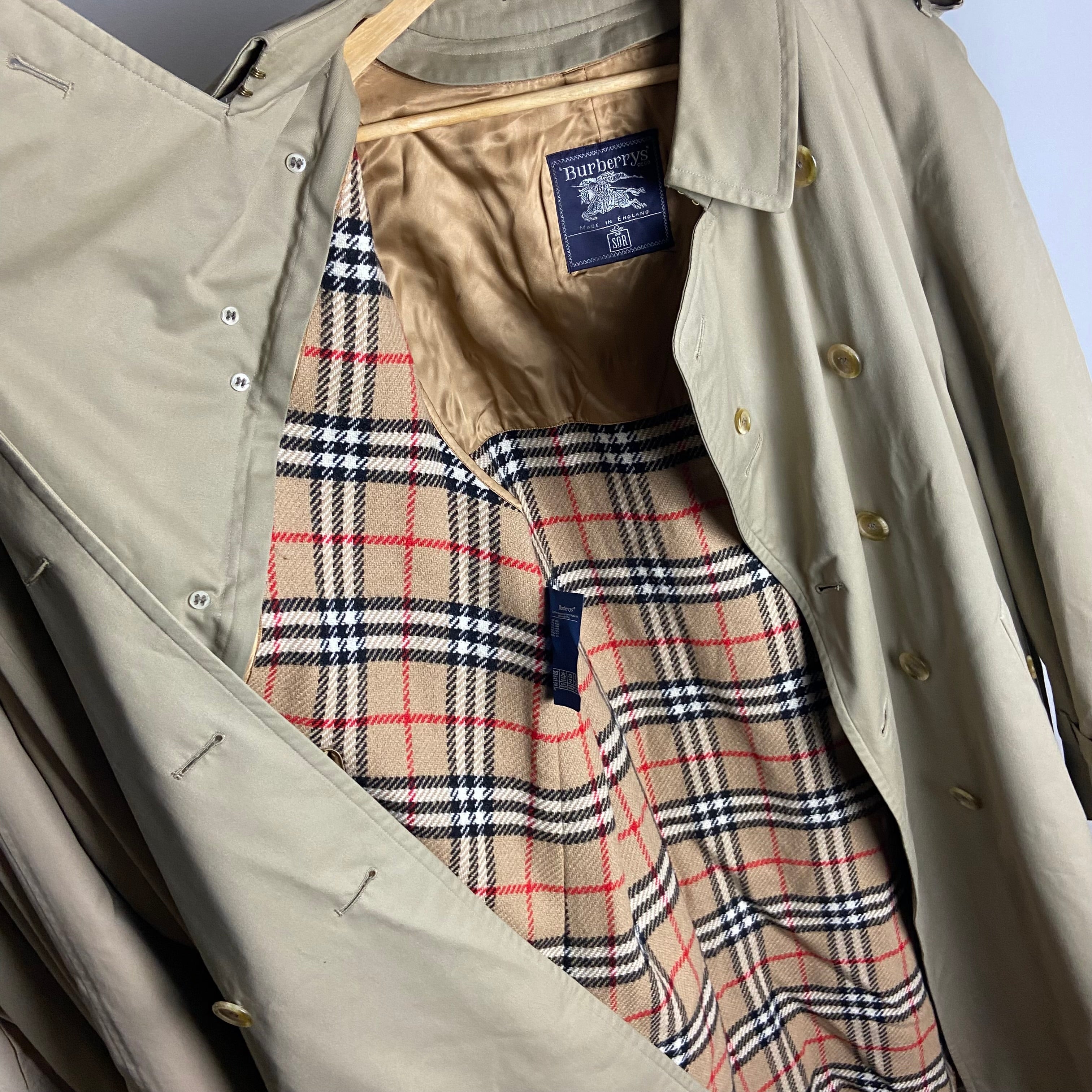 Burberry Trenchcoat Size 54/XL including inlet
