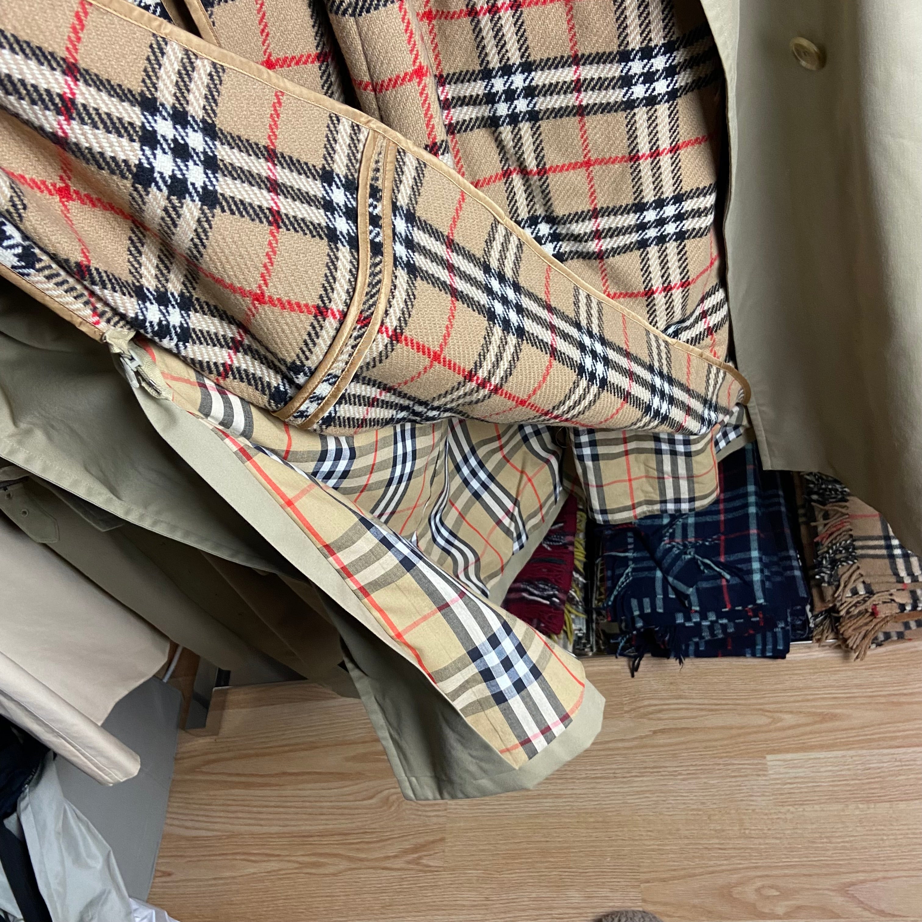 Burberry Trenchcoat Size 54/XL including inlet
