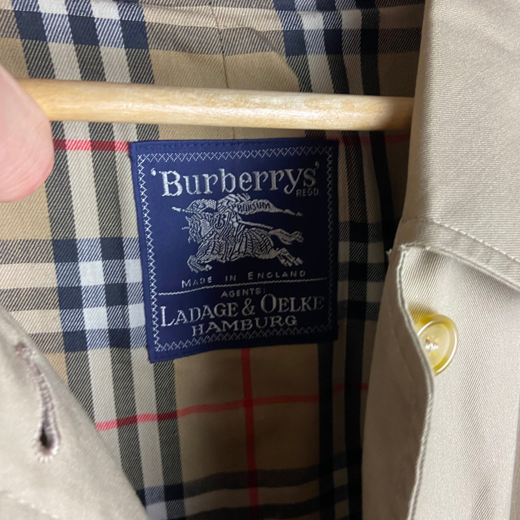 Burberry Trenchcoat Size 52/L