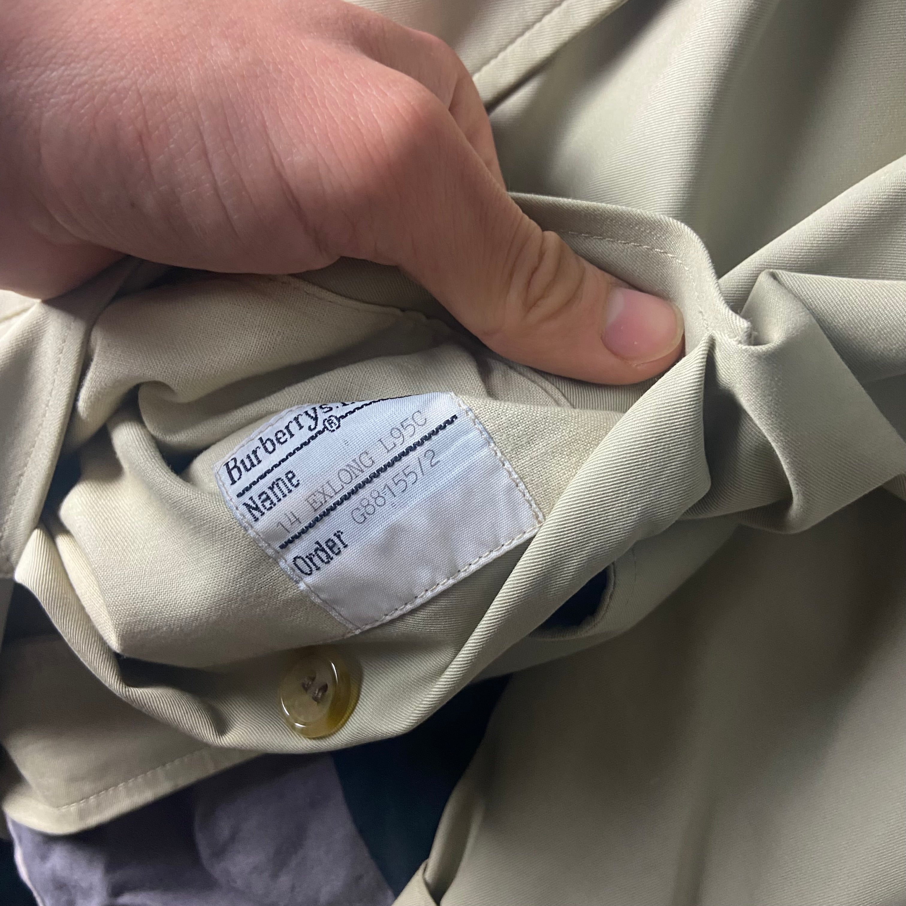 Burberrys Trenchcoat (14/L)