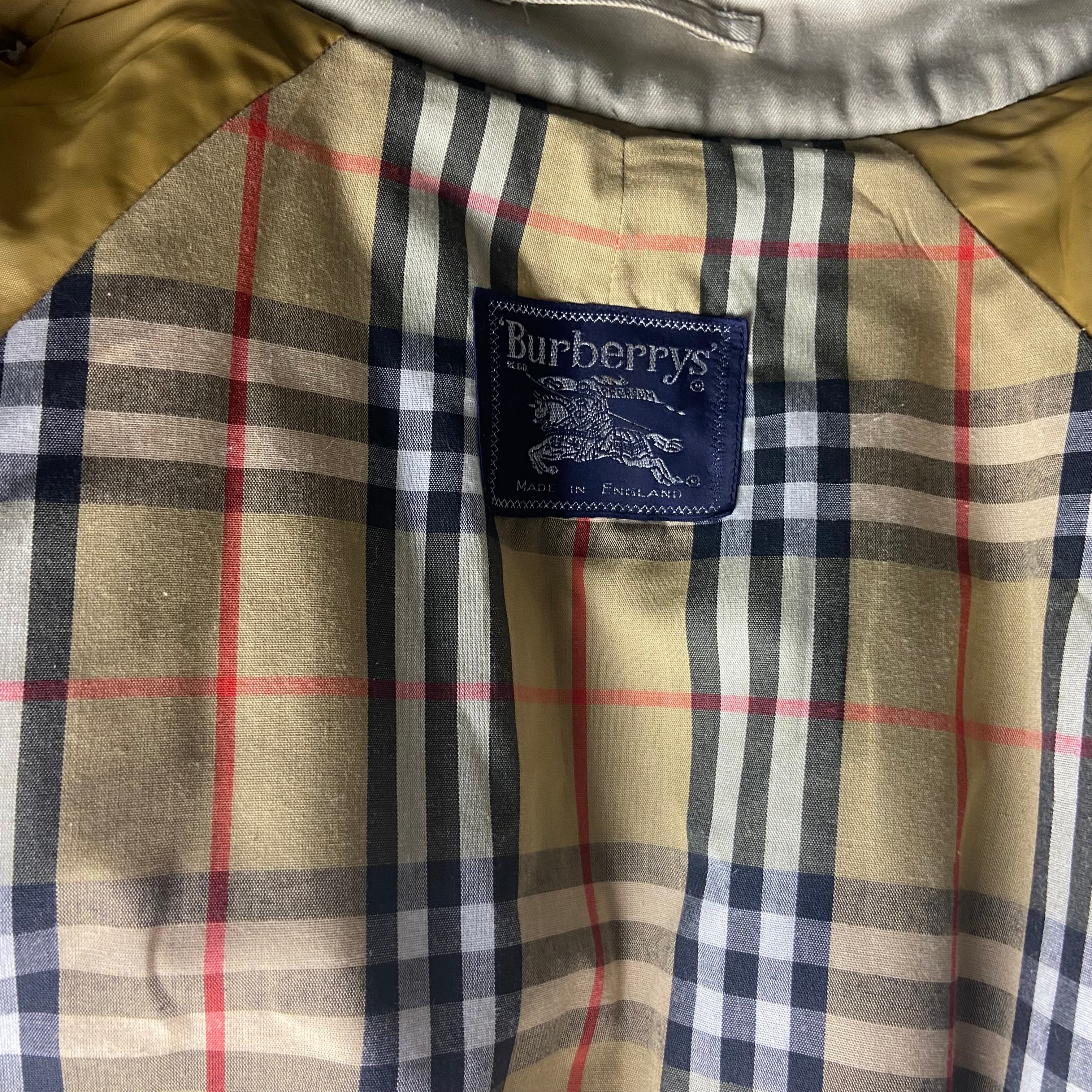 Burberry Trenchcoat Size 16/XL
