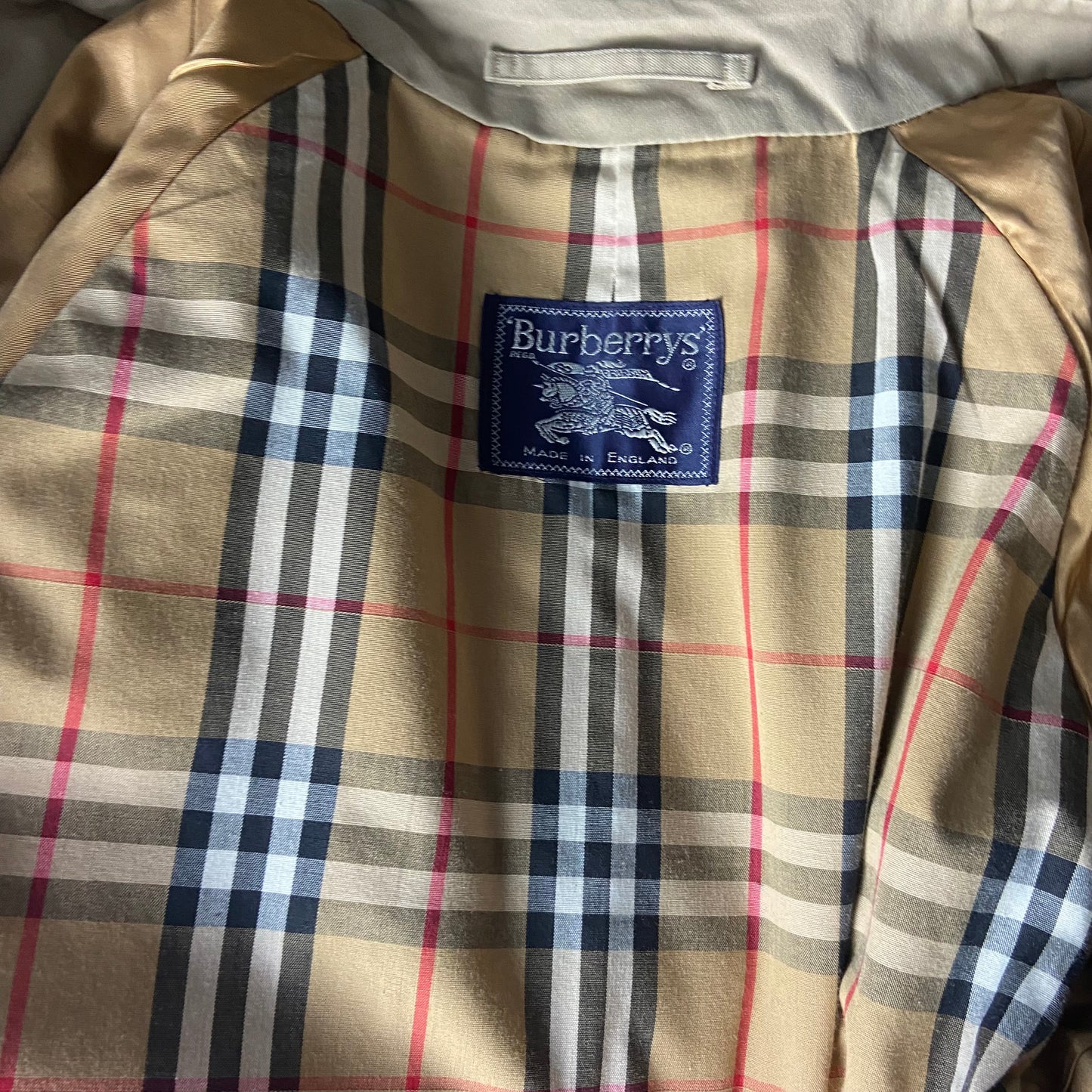 Burberry Trenchcoat Size 52/L