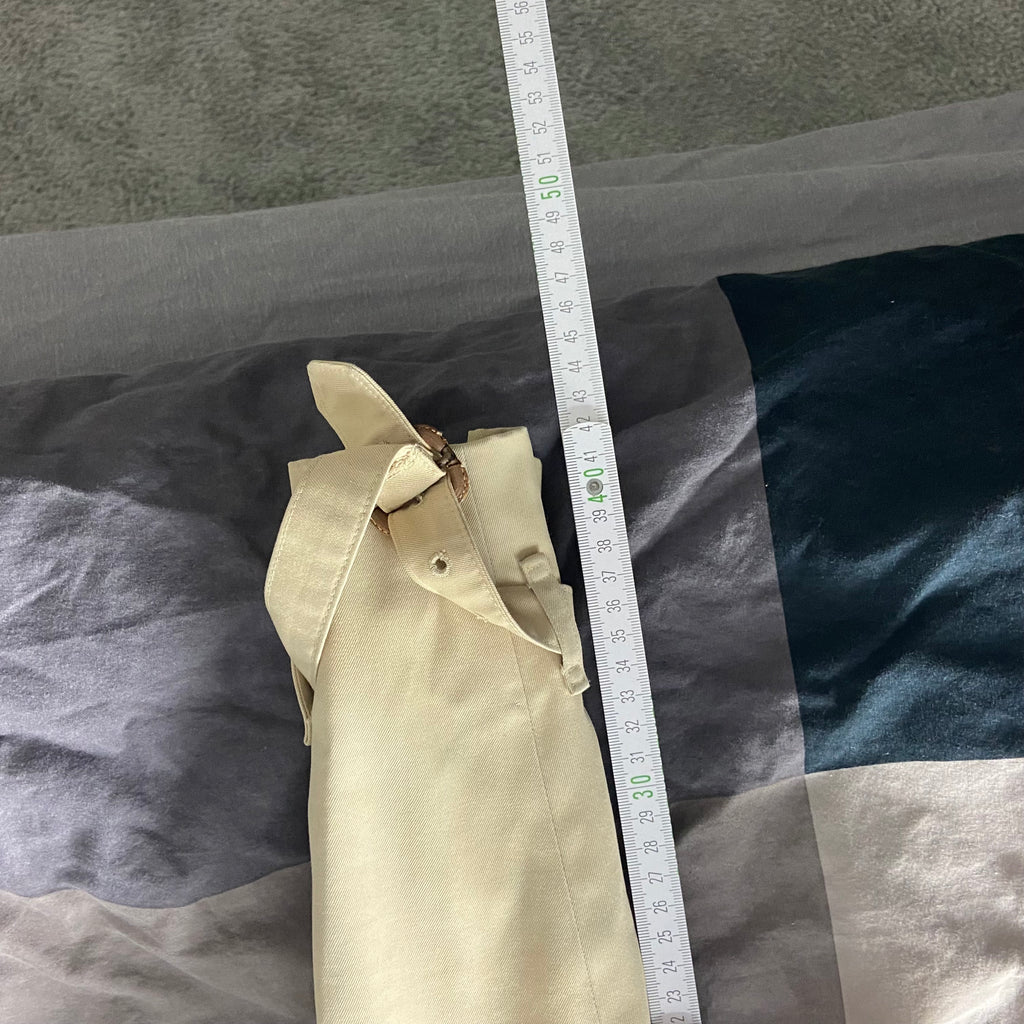 Burberrys Trenchcoat (10/S)