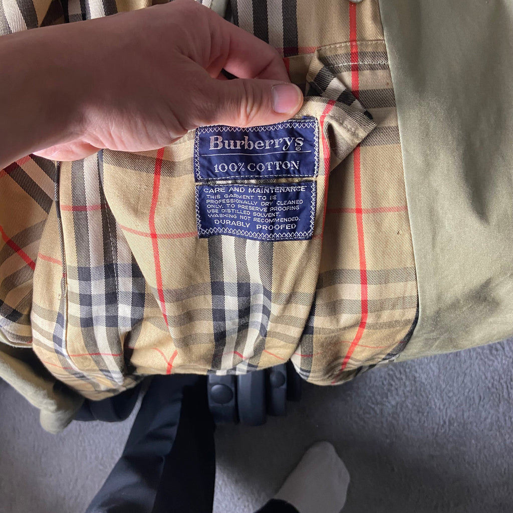 Burberry Trenchcoat Size 50/L