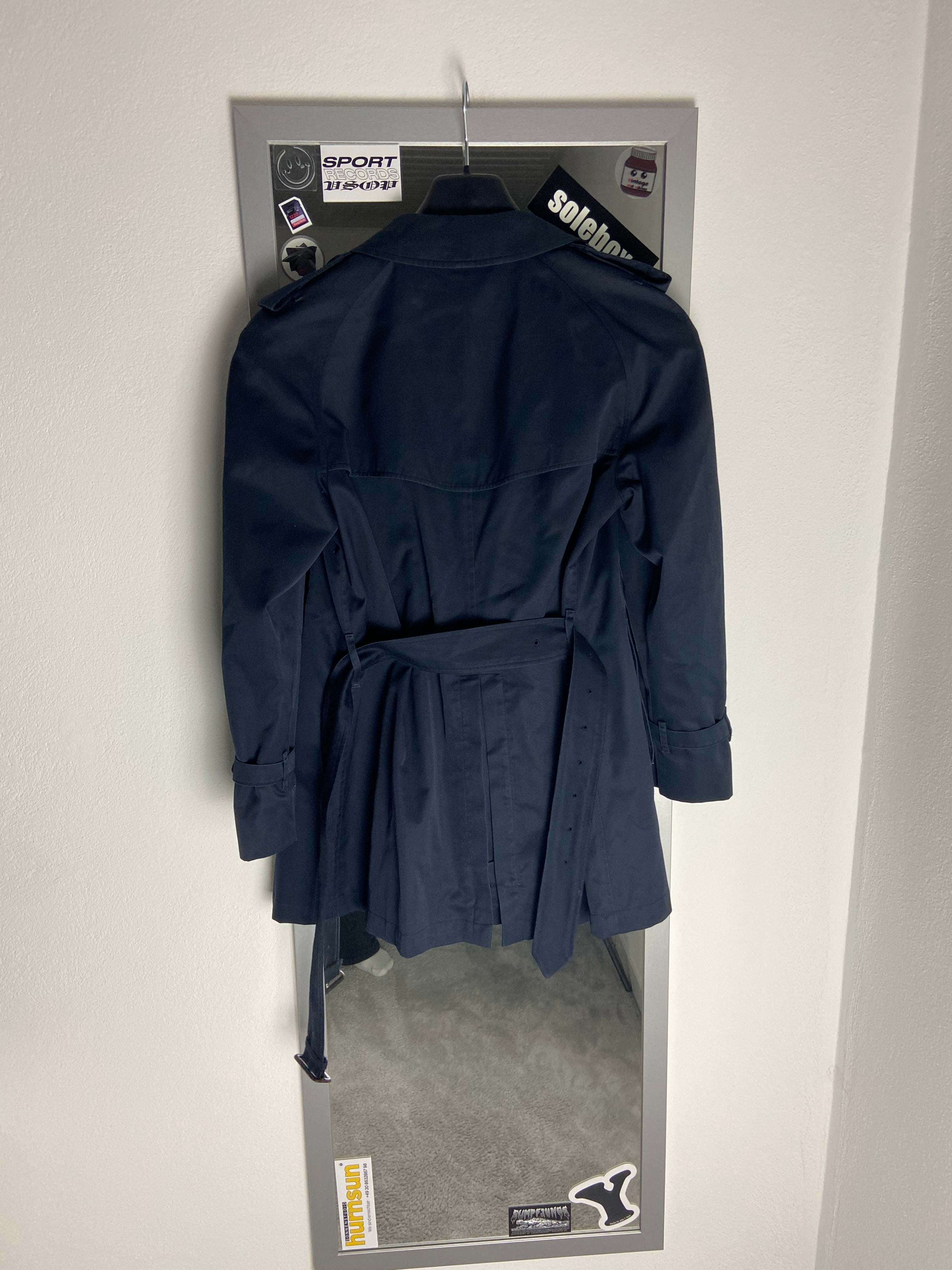 Burberrys Trenchcoat (10/S)