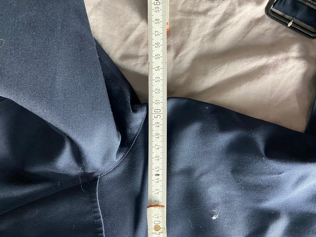 Burberrys Trenchcoat (10/S)