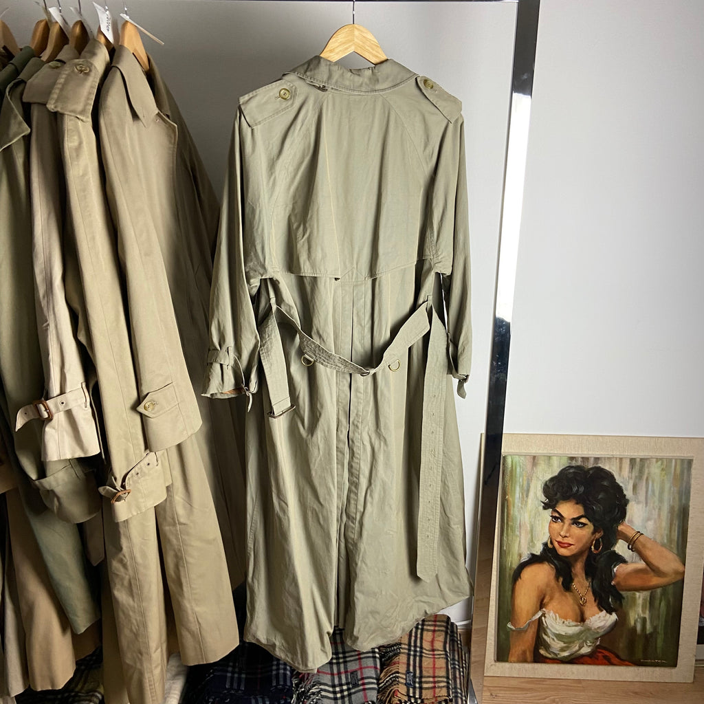 Burberry Trenchcoat Size 12/M