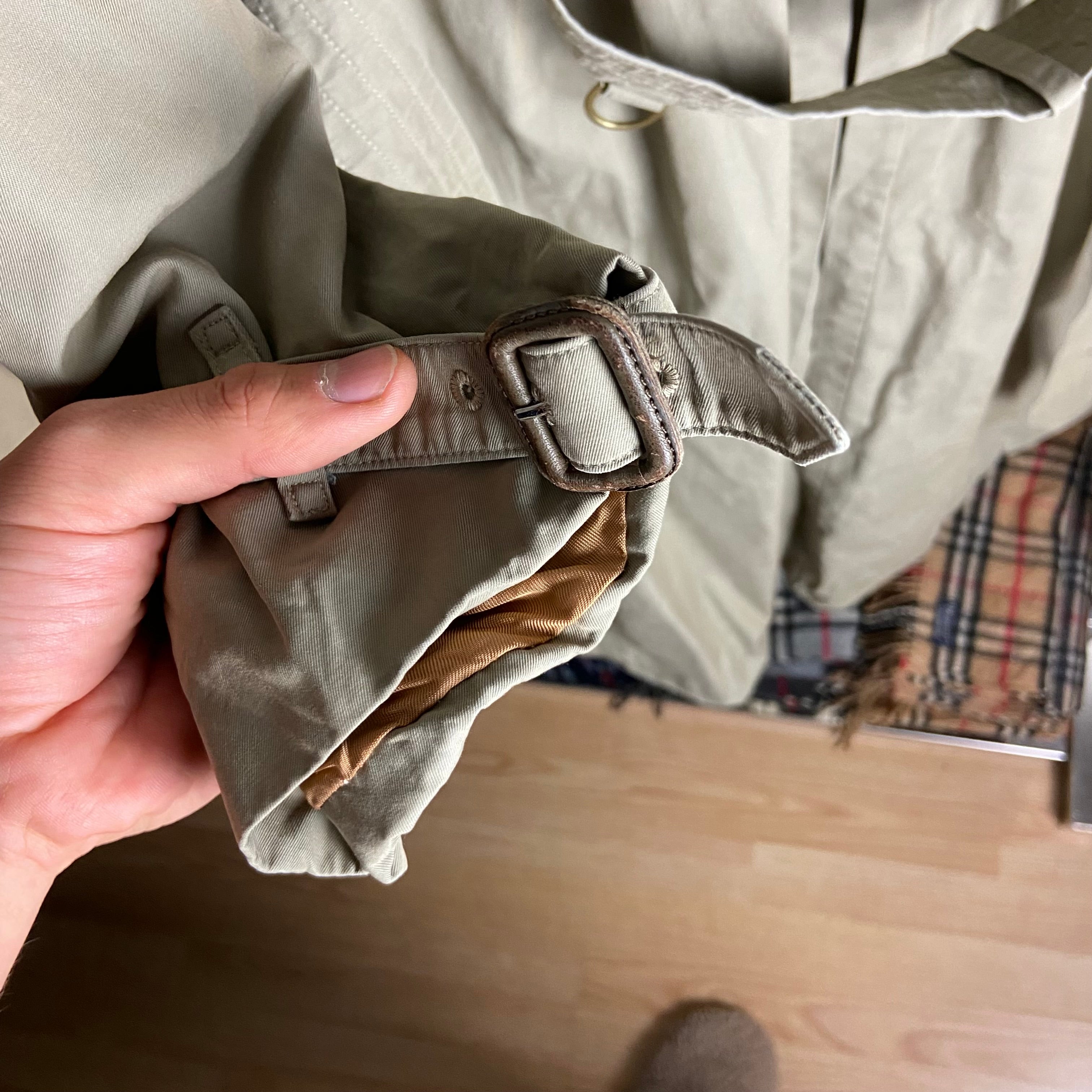 Burberry Trenchcoat Size 12/M