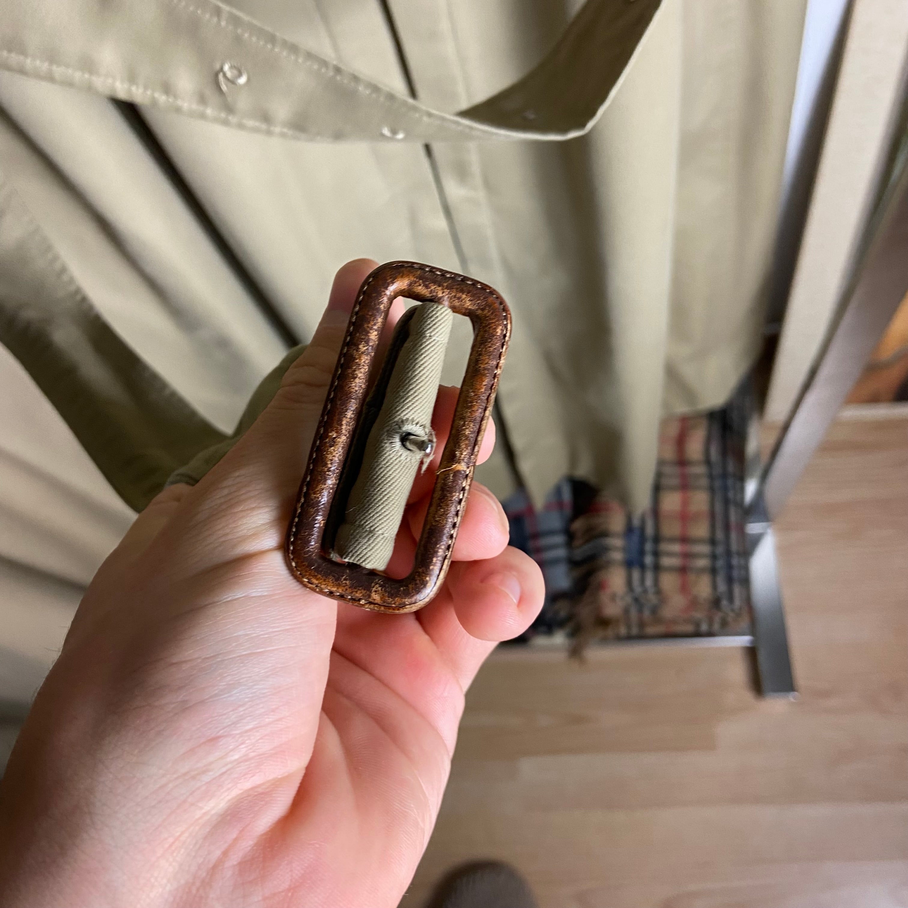 Burberry Trenchcoat Size 12/M including Inlet