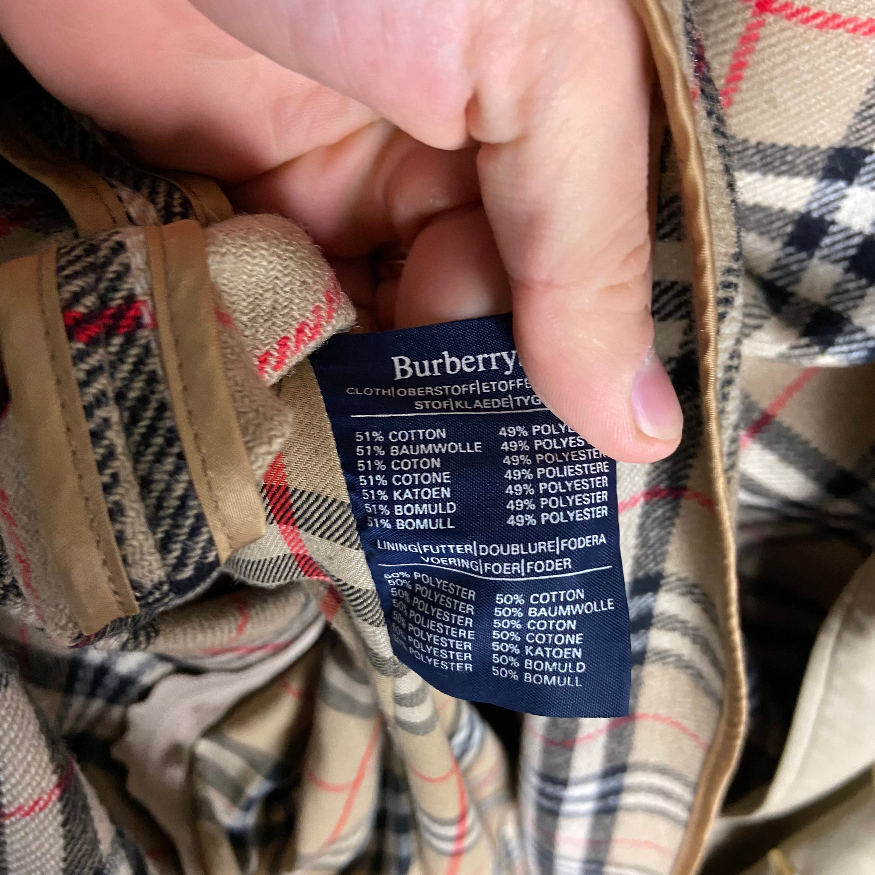 Burberry Trenchcoat Size 12/M including Inlet