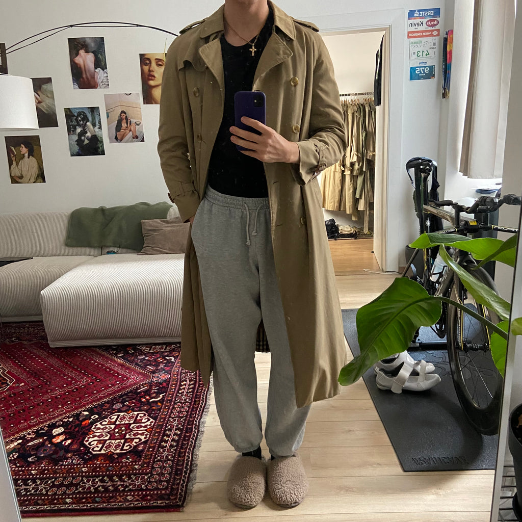 Burberry Trenchcoat Size 12/M including Inlet
