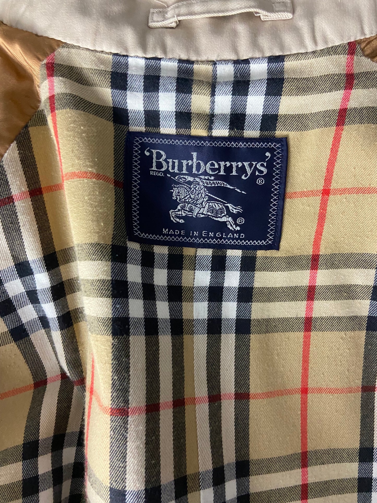Burberry Trenchcoat Size 18/XXL