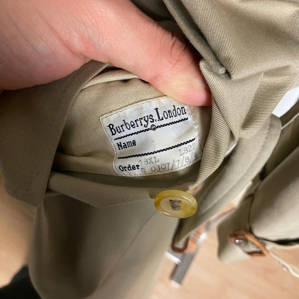 Burberry Trenchcoat Size 14/L