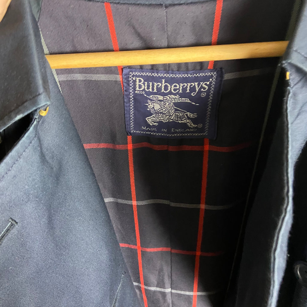 Burberry Trenchcoat Size 18/XXL