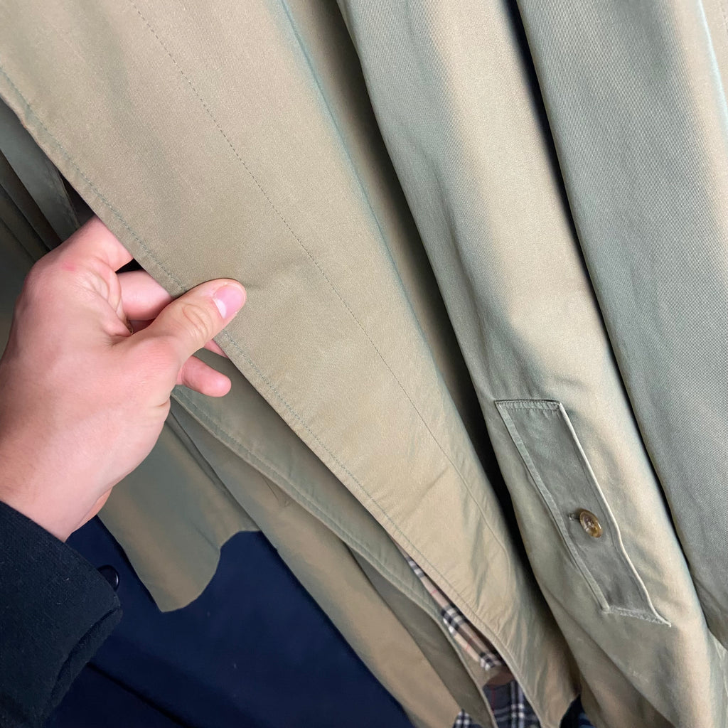 Burberry Trenchcoat Size M
